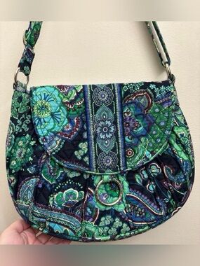 Vera Bradley Blue Rhapsody Paisley Quilted Shoulder Saddle Bag (pls read desc.)